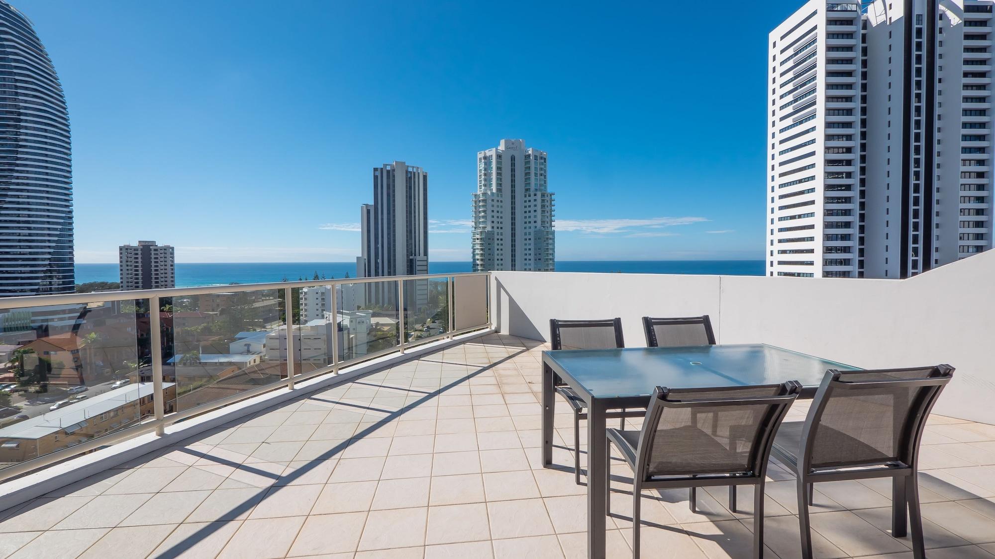 Broadbeach Savannah Resort Exterior photo