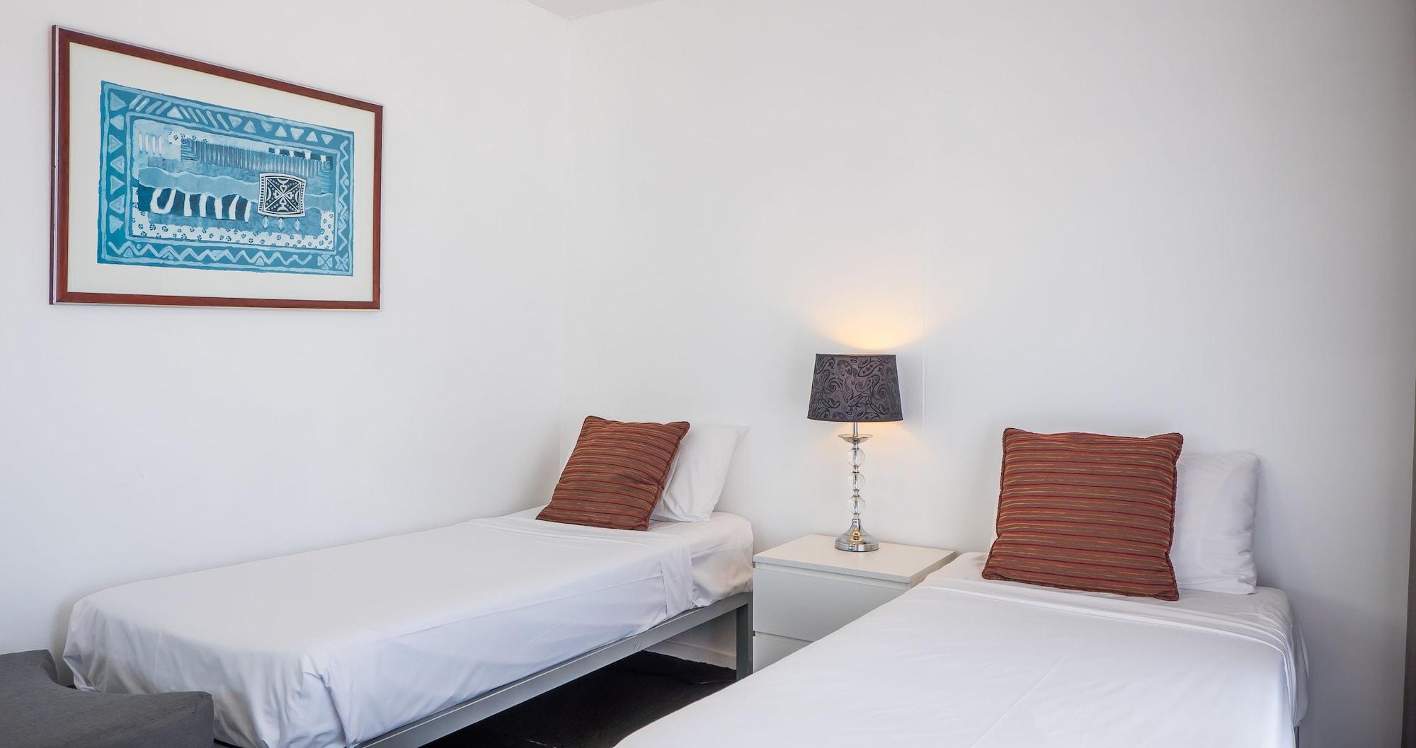Broadbeach Savannah Resort Exterior photo
