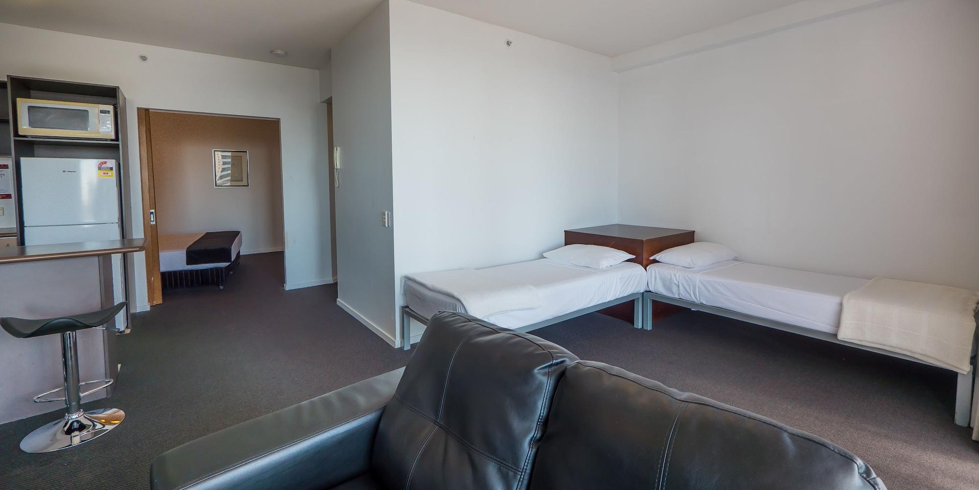 Broadbeach Savannah Resort Exterior photo
