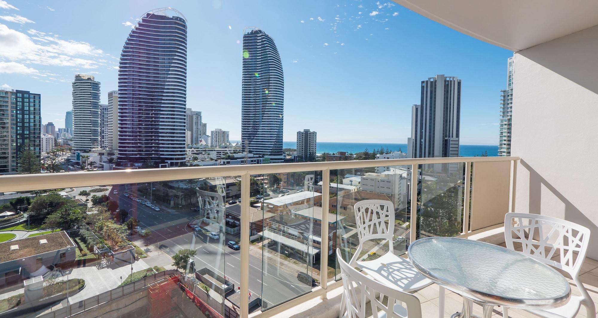 Broadbeach Savannah Resort Exterior photo