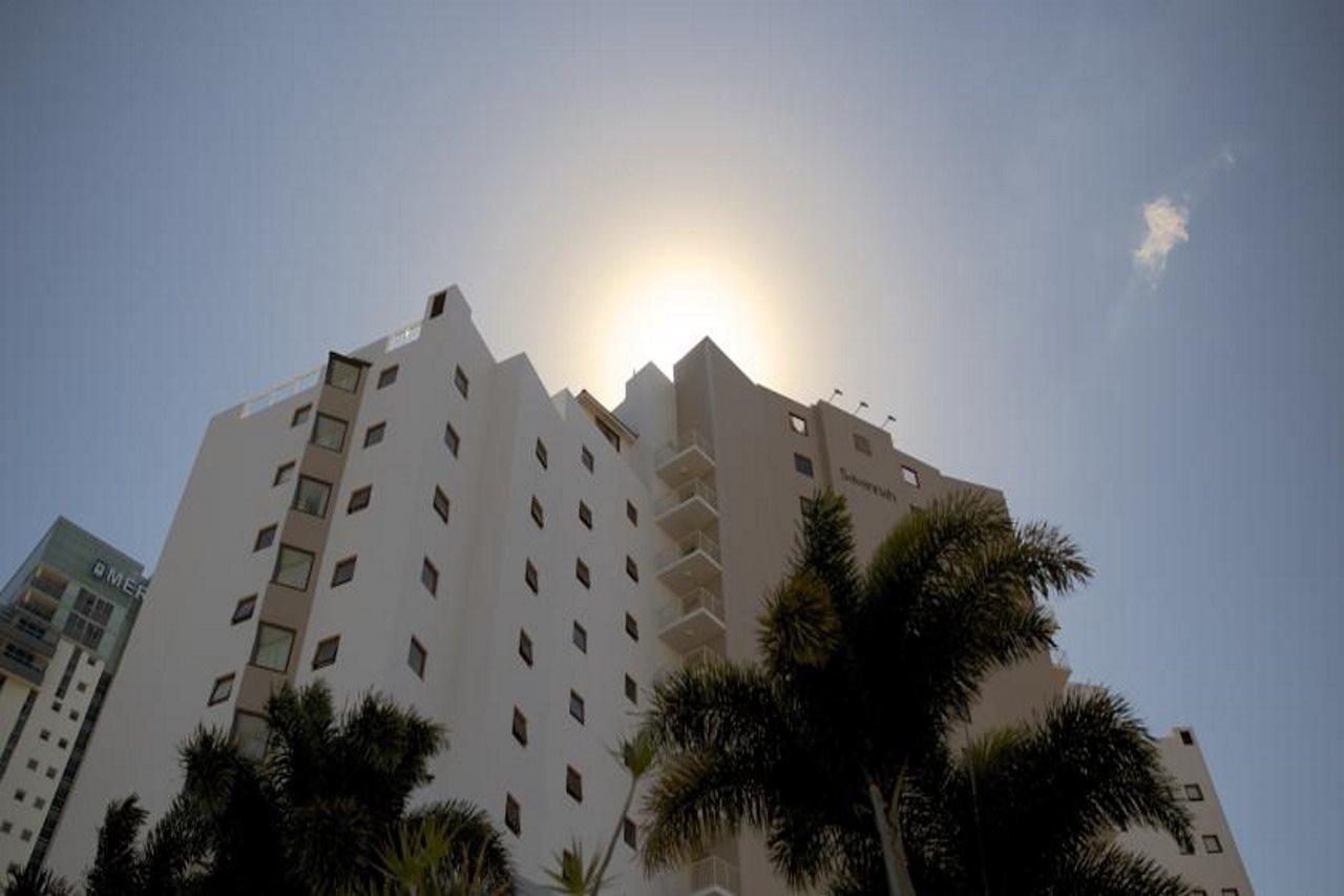 Broadbeach Savannah Resort Exterior photo