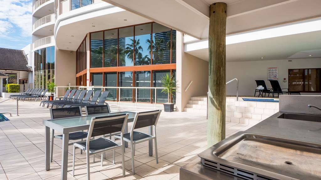 Broadbeach Savannah Resort Exterior photo