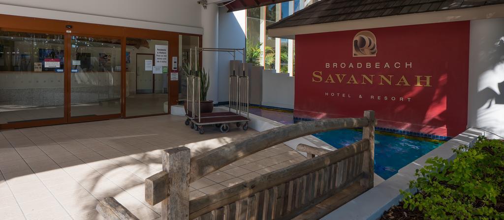 Broadbeach Savannah Resort Exterior photo